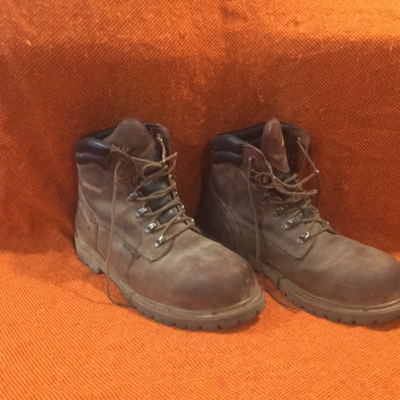 chippewa iq boots